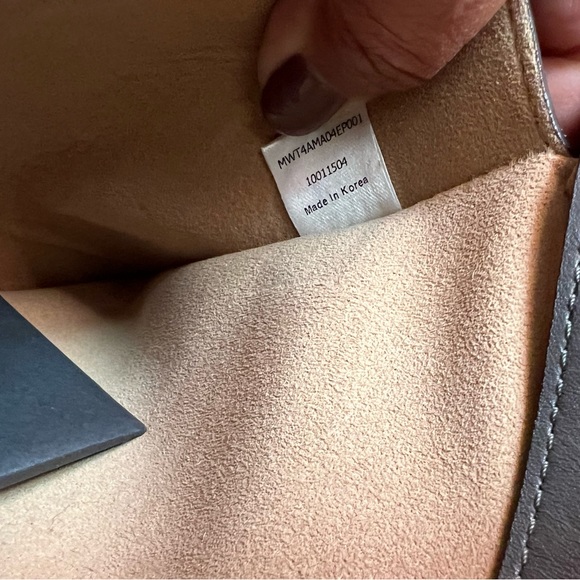 NWOT MCM PHANTOM MILLA 2 way - Picture 10 of 15